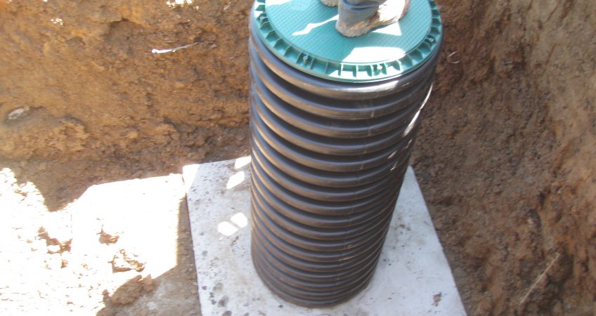 Septic tank drain line service